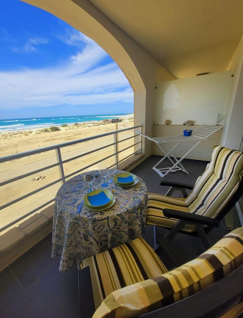 Natural landscape, View (from property/room), Balcony/Terrace, Balcony/Terrace, Beach, Sea view