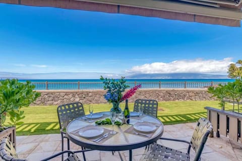 A9 Direct Oceanfront 2 Level 2 Lanai Amazing Views Sunsets & AC Comfort House in Kapalua