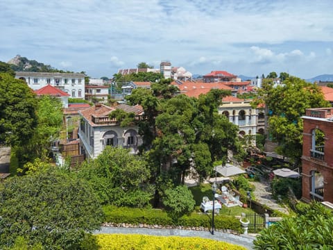 Property building, Day, Natural landscape, Bird's eye view, Garden