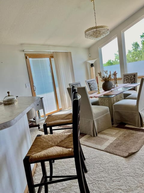 Patio, Balcony/Terrace, Living room, Seating area, Dining area, Garden view