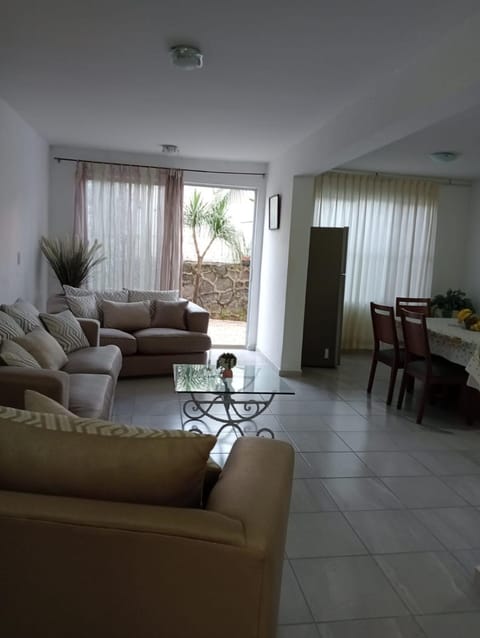 Departamento amplio en el centro de Colima Apartment in Colima