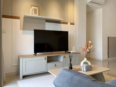 TV and multimedia, Living room