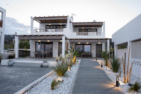 Property building, Day