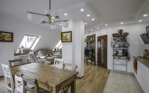 Kitchen or kitchenette, Living room, Dining area