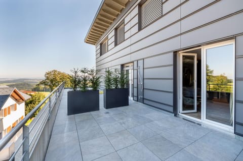Property building, View (from property/room), Balcony/Terrace