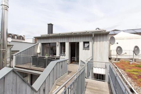 Property building, View (from property/room), Balcony/Terrace