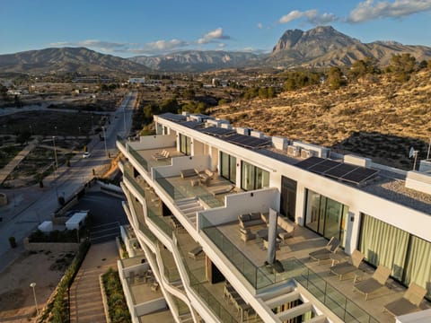 Property building, Balcony/Terrace, Mountain view