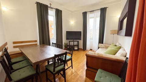 Communal lounge/ TV room, Seating area