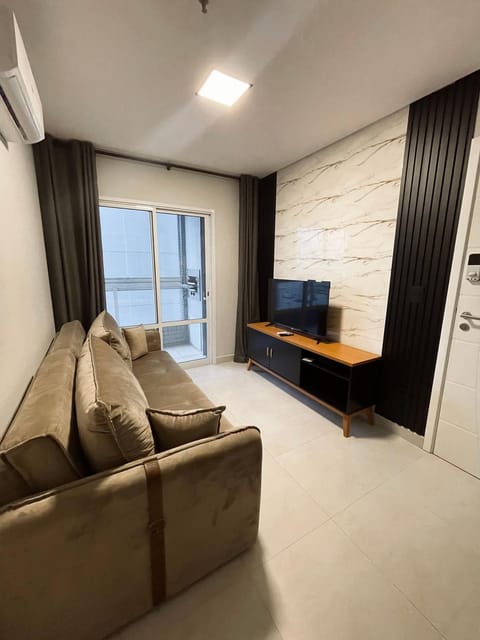 TV and multimedia, Living room, Seating area, air conditioner
