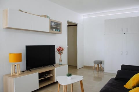 Face à la Mer Apartment in Cannes