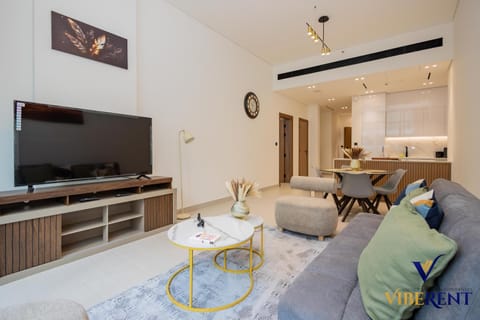 Communal lounge/ TV room, TV and multimedia, Kitchen or kitchenette, Living room, Seating area, Dining area, Evening entertainment