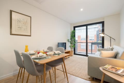 TV and multimedia, Living room, Dining area