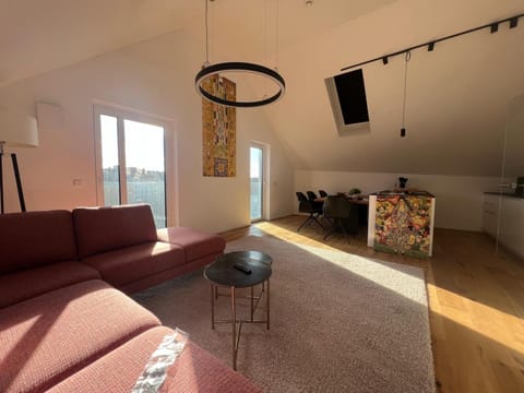 Communal lounge/ TV room, TV and multimedia, Living room, Seating area, Evening entertainment