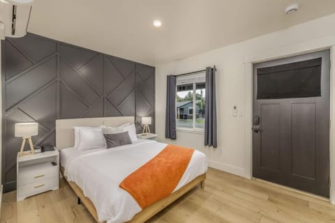 Renovated Studio Near Lake CDA And Downtown Inn in Coeur dAlene