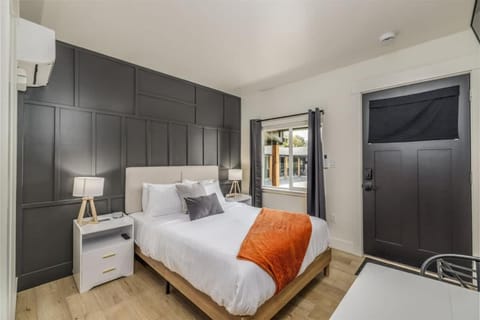 Renovated Studio 5 Min from Scenic Lake CDA - Pet Friendly Inn in Coeur dAlene