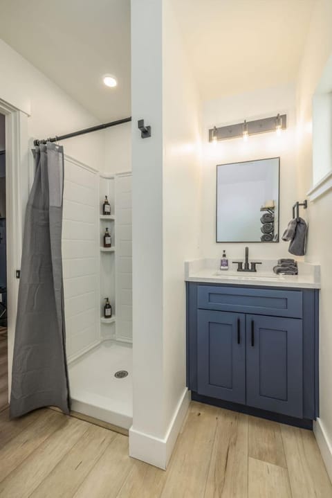 Pet Friendly Studio Steps from Food Truck Pavilion Inn in Coeur dAlene