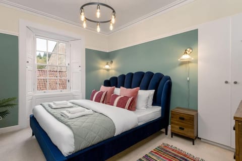 Charming and Cosy Getaway House in Stirling