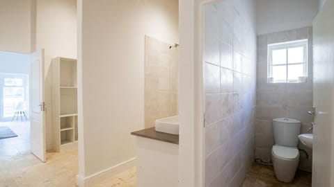 Yalwa house Bed and Breakfast in Cape Town