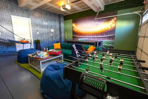 Spacious 4BD Near Denver w BBQ, Game Room & Office Villa in Commerce City