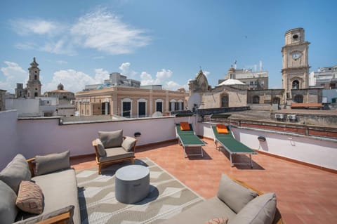 Patio, Day, View (from property/room), Balcony/Terrace, Living room, Seating area, City view