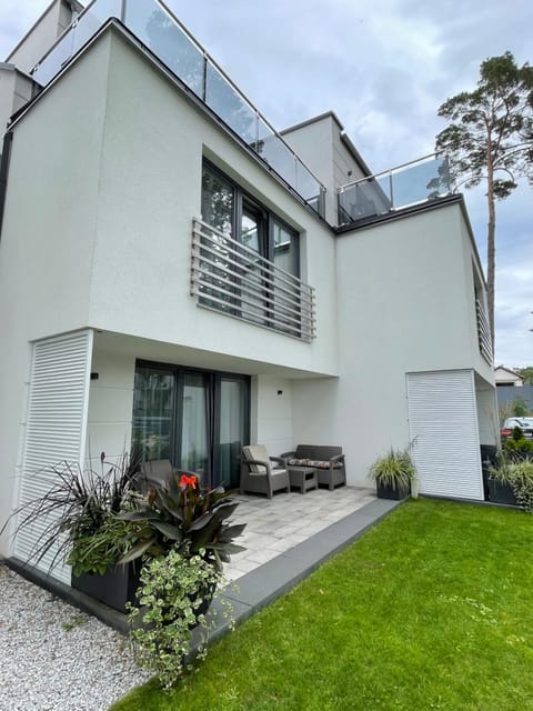 Garden, Balcony/Terrace