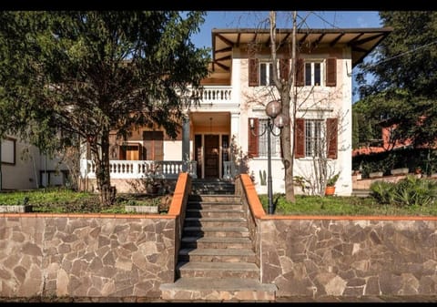 Villa BramaRosa House in Montecatini Terme