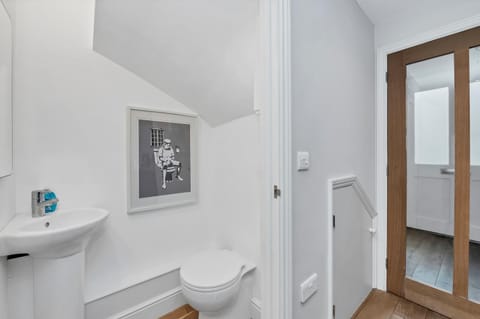 7D Albert St - sleeps 4 guests with parking on request House in Bury Saint Edmunds