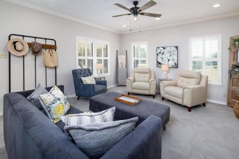 River Access Firefly Grove Main and Guest Houses House in Wimberley