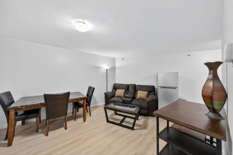 Chic DT Honolulu Executive Condo condo Apartment in Honolulu