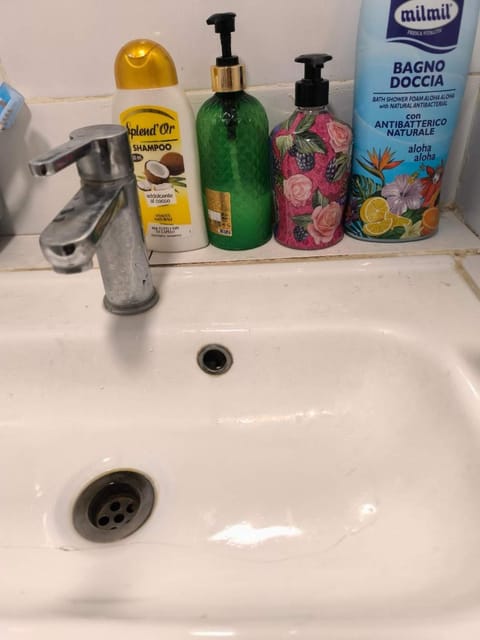 Qiyuan Hotel Hostel in Rome