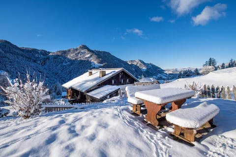 Property building, Facade/entrance, Off site, Day, Natural landscape, Winter, Mountain view