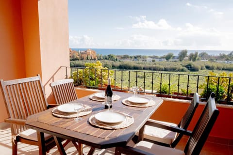Day, Natural landscape, View (from property/room), Balcony/Terrace, Balcony/Terrace, Living room, Seating area, Dining area, Sea view