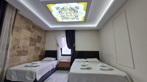 Bed, Photo of the whole room, towels