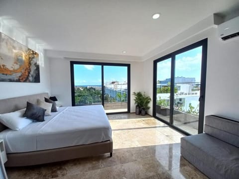 View (from property/room), Balcony/Terrace, Photo of the whole room