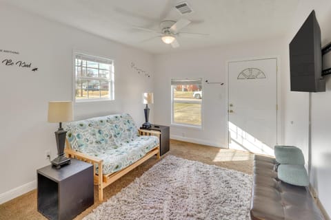 14 Mi to Montgomery Quaint Couples Apartment Apartment in Prattville