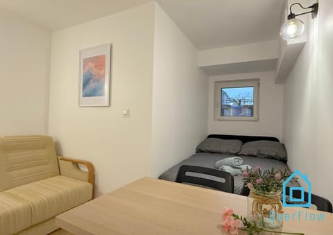 Ocean Room - 1 km to Baltic Sea & 15 Minutes to Gdańsk Old Town Vacation rental in Gdansk