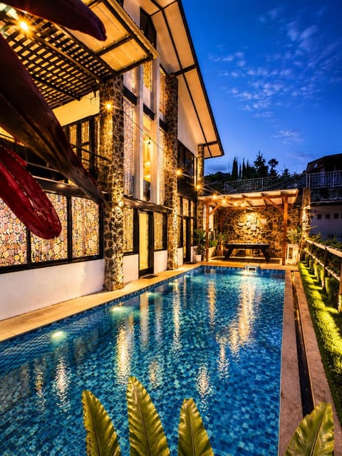 Property building, Swimming pool