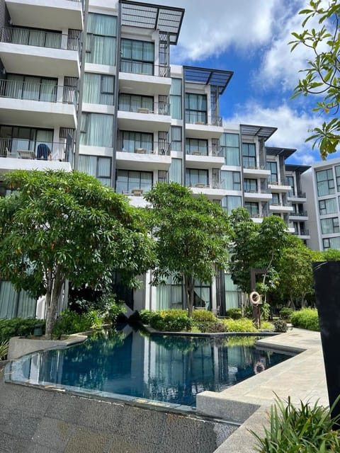Garden, Swimming pool