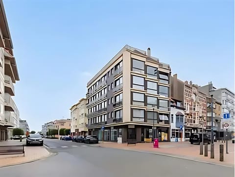 Neighbourhood, Street view, Location