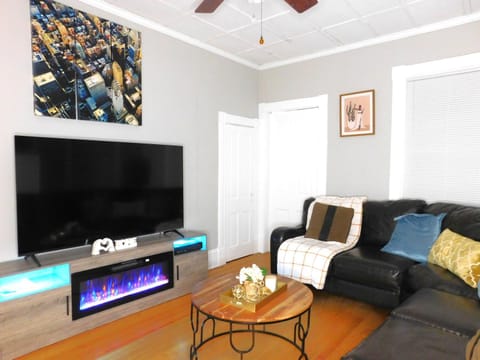 Communal lounge/ TV room, Living room