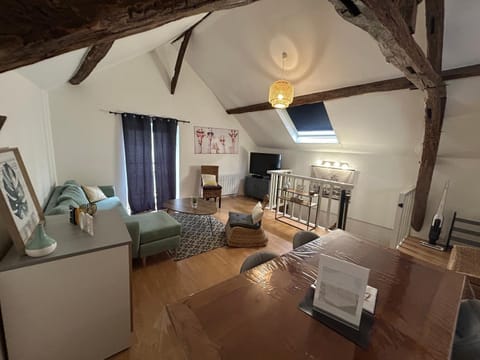 TV and multimedia, Living room, Seating area