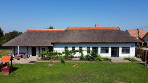 Property building, Garden, Garden