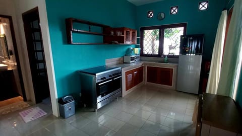 Casa Shanti House in Kuta Selatan