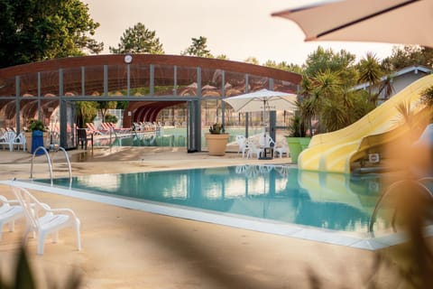 Swimming pool, Swimming pool, sunbed