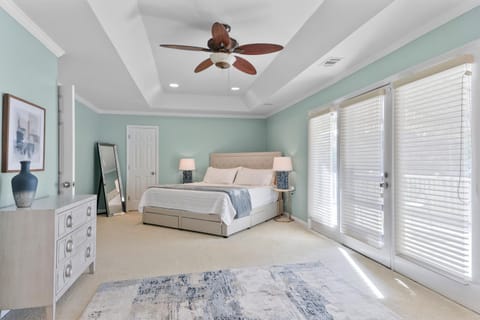Bed, Balcony/Terrace, Bedroom, wardrobe
