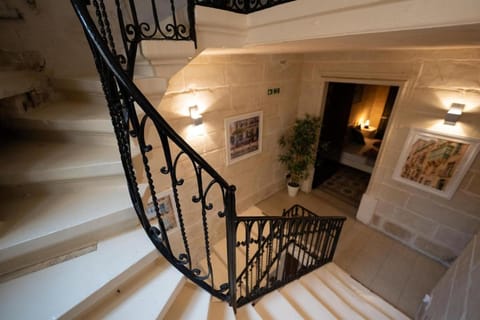 House Of Sliema - 4BR Traditional Townhouse House in Sliema