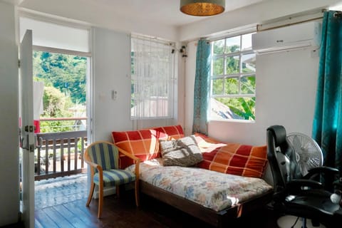 Bed, Living room, Seating area