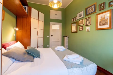 Bed, Photo of the whole room, Bedroom, towels, wardrobe