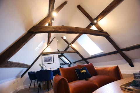 The Mews Attic Apartment in Chipping Norton