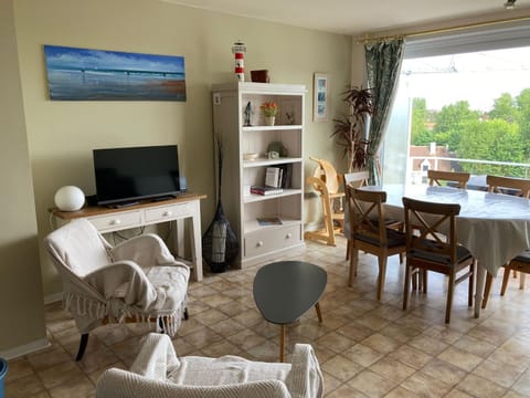 TV and multimedia, Dining area